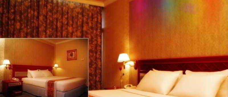 Weta International Hotel Surabaya Exterior photo