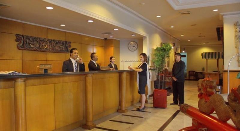 Weta International Hotel Surabaya Exterior photo